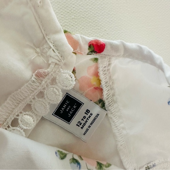 Janie and Jack 12-18 Months Baby Girl White Floral Strawberry Outfit Summer - Picture 6 of 7